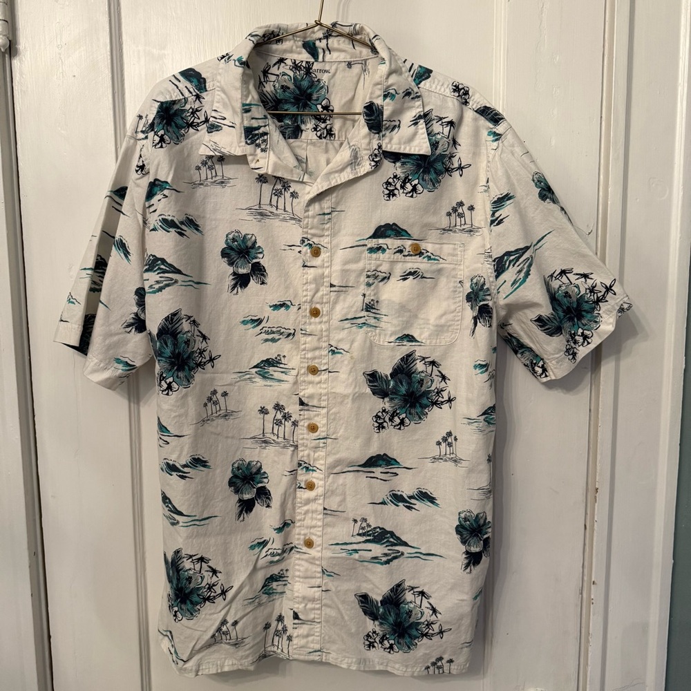 Croft & barrow blue & white mens Hawaiian shirt